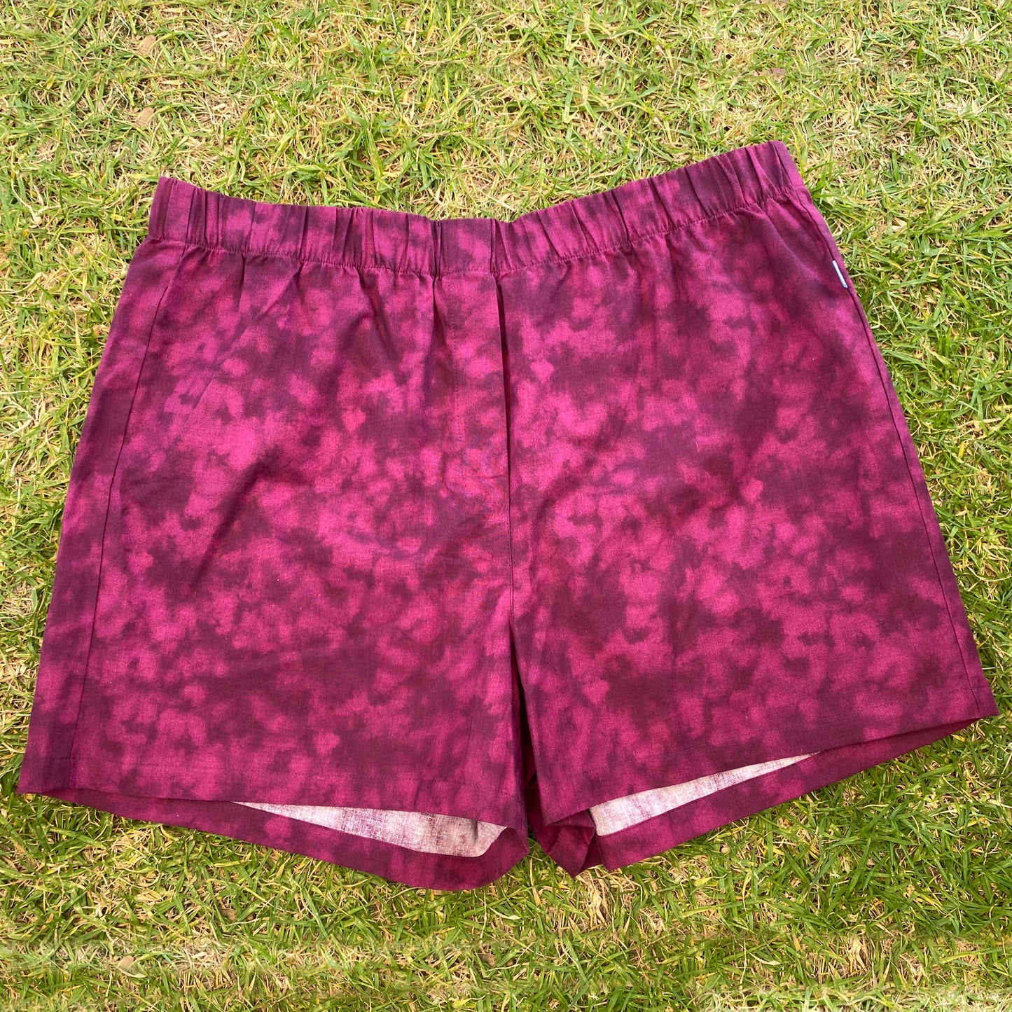 Moeraki Shorties - Burgundy Tie Dye